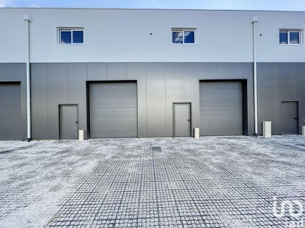 Atelier à vendre 192 m² Brie-Comte-Robert