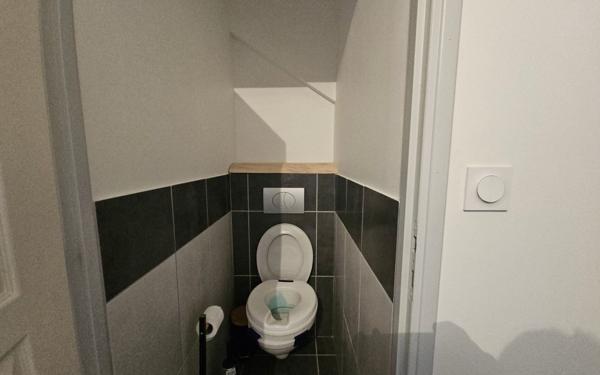 Immeuble à vendre    12 pièces •  Saint-Étienne