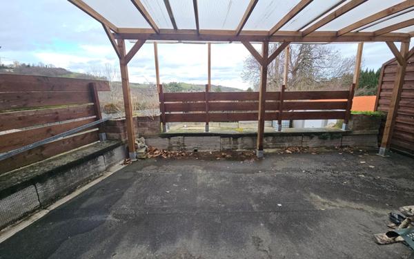 Immeuble à vendre    12 pièces •  Saint-Étienne