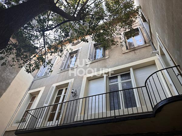 CARCASSONNE Bastide - Appartement 142m² avec garage, cave, annexe, cour commune .