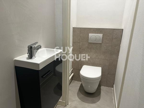 CARCASSONNE Bastide - Appartement 142m² avec garage, cave, annexe, cour commune .