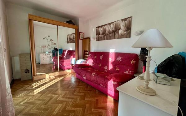 Appartement à vendre    4 pièces • 75 m2 Marseille 10