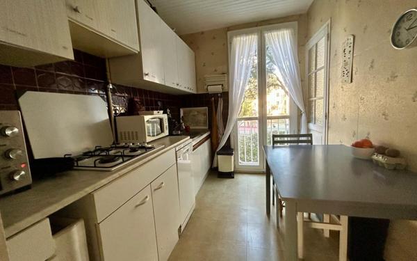 Appartement à vendre    4 pièces • 75 m2 Marseille 10