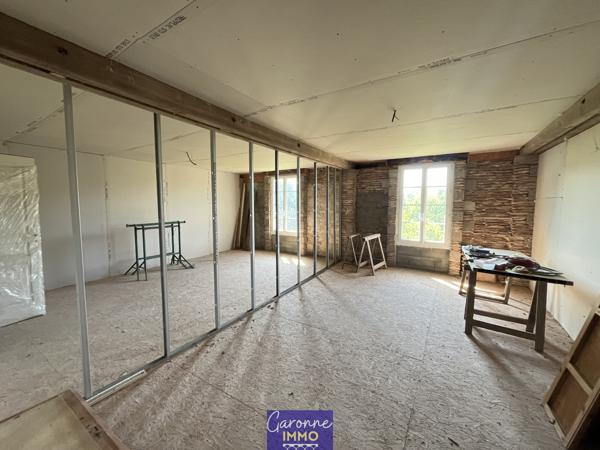 Maison 8 pièce(s) 1 chambre(s) 600 m²
