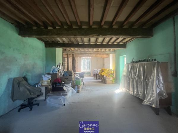 Maison 8 pièce(s) 1 chambre(s) 600 m²