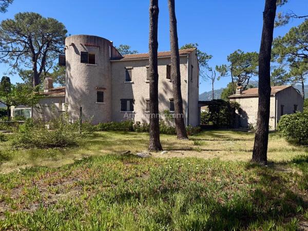 Vente                                                      Maison
                        
                     6 pièces                      204 m2                     à Bastia