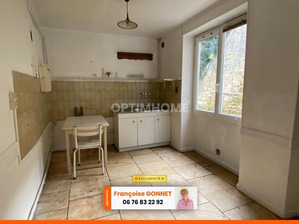 Maison de 85 m² - 3 Pièces - Dépendances - Jardin - 54 900 €