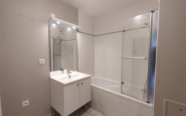 Appartement à vendre    3 pièces • 69,57 m2 Le Petit-Quevilly