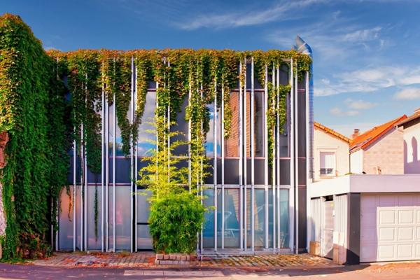 LOFT, LOCAL PROFESSIONNEL MIXTE & CRÉATIF — STUDIO PHOTO OU ATELIER, ESPACE PRO INDÉPENDANT, PATIO, VOLUMES SPECTACULAIRES AVEC HABITATION INTEGREE