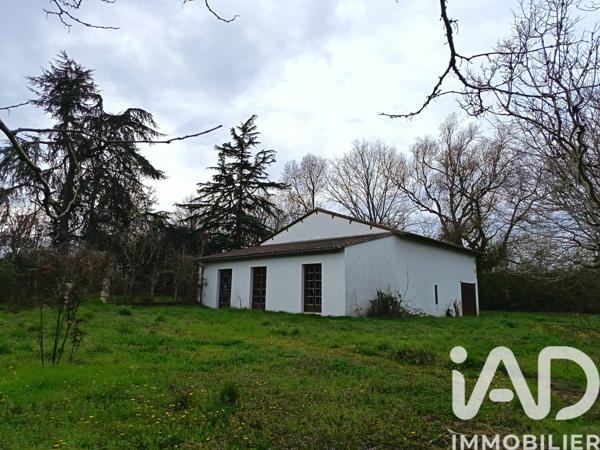 Maison à vendre 6 pièces 240 m² Montpon-Ménestérol