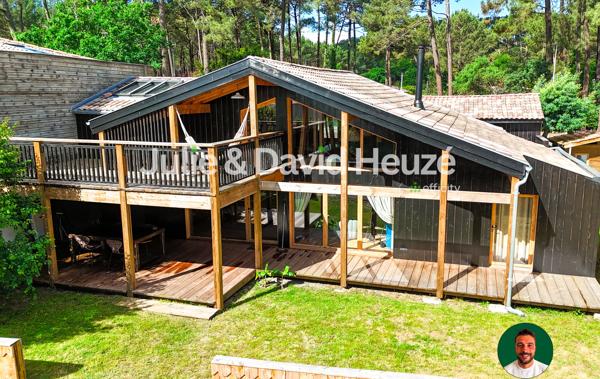Maison
         5 pièces
        - 140 m² 930 000 € *