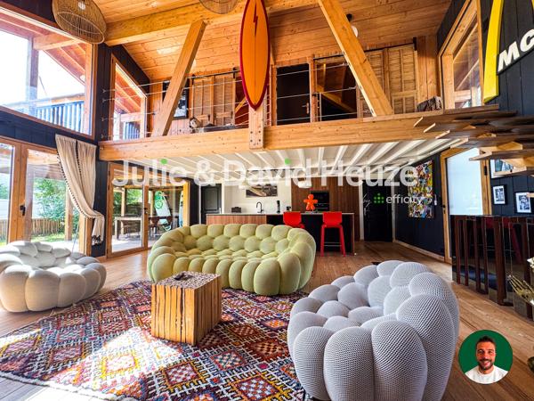 Maison
         5 pièces
        - 140 m² 930 000 € *