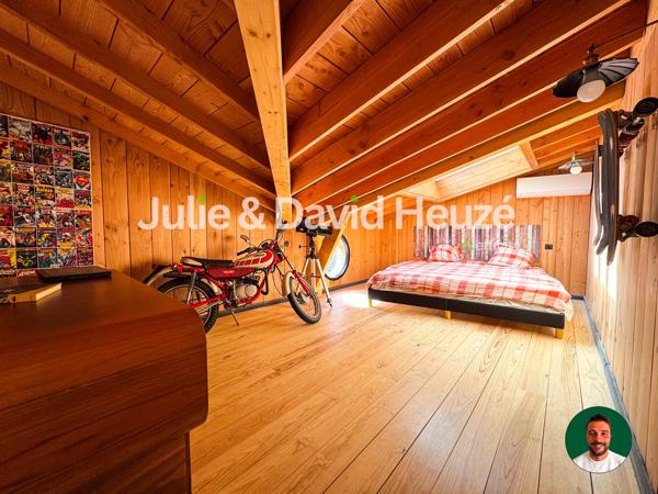 Maison
         5 pièces
        - 140 m² 930 000 € *