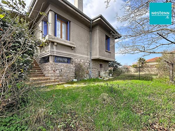 Grande maison familiale à Sury Le Comtal avec 4 chambres sur une parcelle de 1982 m²