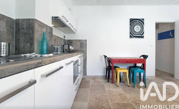 Immeuble à vendre 155 m² Arles