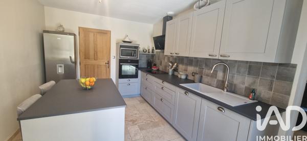 Maison à vendre 6 pièces 178 m² Caumont-sur-Durance