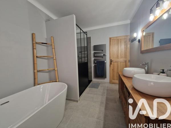 Maison à vendre 6 pièces 178 m² Caumont-sur-Durance