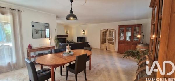 Maison à vendre 6 pièces 178 m² Caumont-sur-Durance
