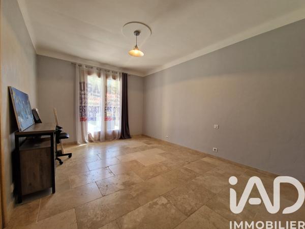 Maison à vendre 6 pièces 178 m² Caumont-sur-Durance