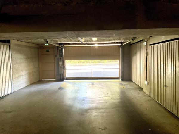 Garage / Box de 13m² sur l'avenue Jean Moulin - Hyères