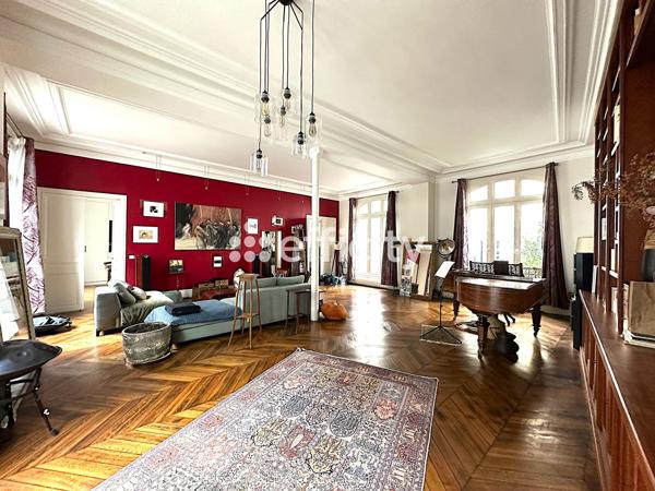 Appartement 7 pièces - 232 m² Bien prestige