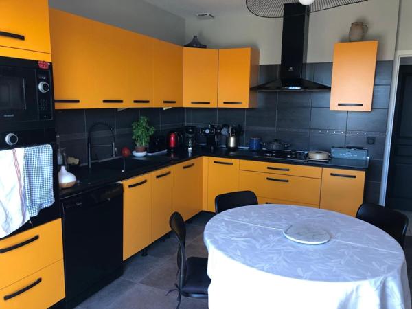 Belle propriété a Brem sur mer