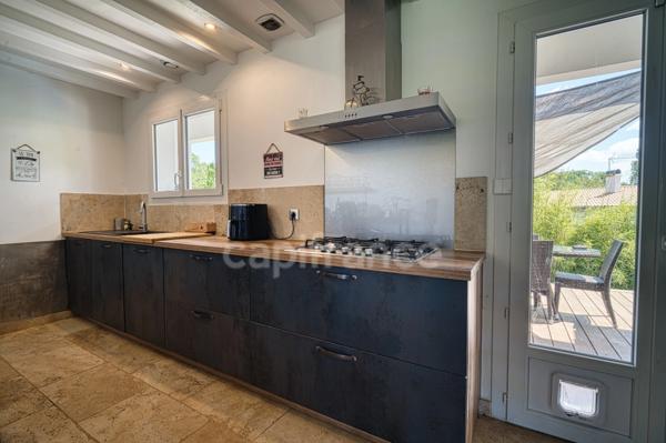 Maison de plain-pied 156 m² – 5 chambres - Montussan