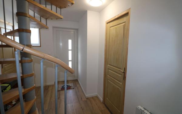 Maison à vendre    5 pièces • 98,98 m2 La Roche-sur-Foron