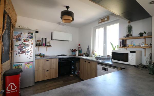 Maison à vendre    5 pièces • 98,98 m2 La Roche-sur-Foron