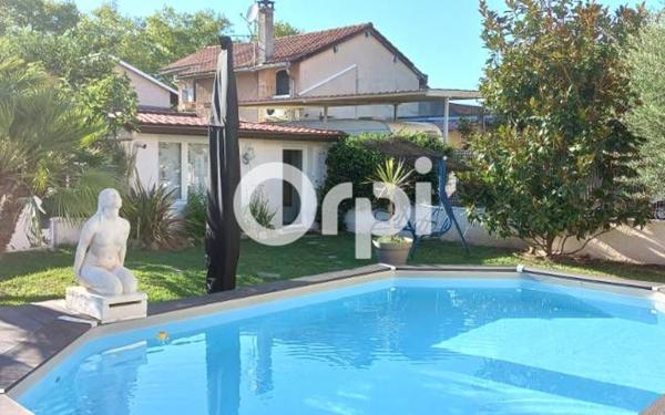 Maison à vendre    4 pièces • 173 m2 Meyzieu