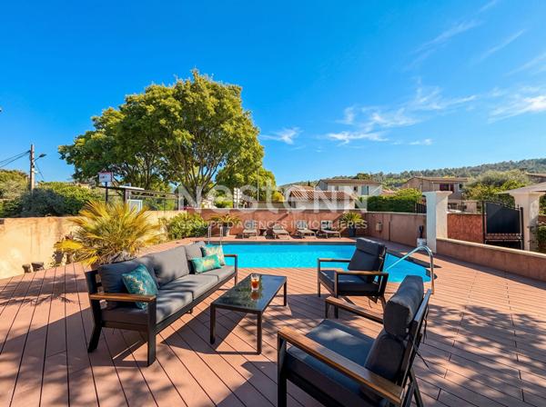 Maison 130 m² avec piscine, séjour 70 m² et vue dégagée à Collevielle Biver