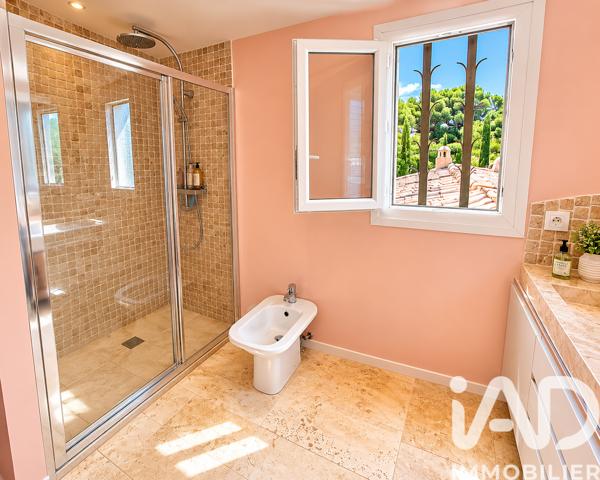 Maison à vendre 4 pièces 167 m² Le Rouret