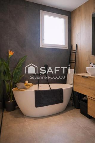 Villa neuve d’architecte – standing, piscine, vues Mont-Blanc & Jura – à deux pas de Genève.