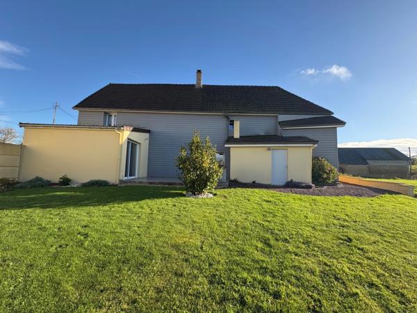 Maison en pierre et masse, rénovée, au calme et sans vis-à-vis – 135 m² –Bourgvallées (50)