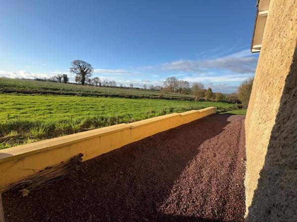 Maison en pierre et masse, rénovée, au calme et sans vis-à-vis – 135 m² –Bourgvallées (50)