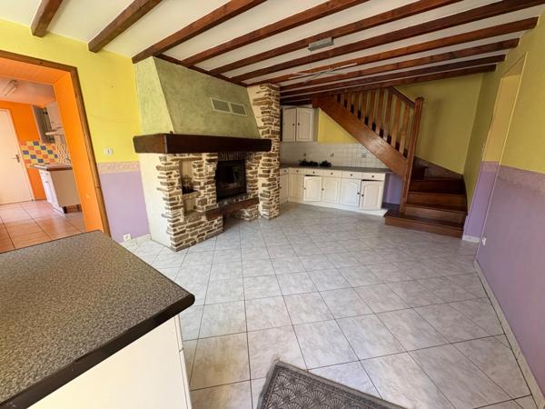 Maison en pierre et masse, rénovée, au calme et sans vis-à-vis – 135 m² –Bourgvallées (50)