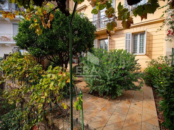 Appartement Cannes 3 pièces  70 m² REZ DE JARDIN