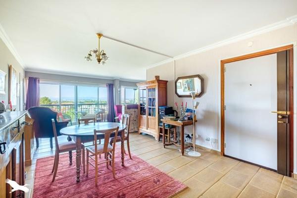Appartement à vendre 288 640 € Bron 6 p 117,7 m² DPE E
