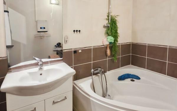 Appartement à vendre    3 pièces • 64 m2 Manosque