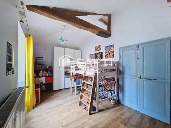 MAISON ATYPIQUE RÉNOVÉE – CHARME ET CONFORT AU RENDEZ-VOUS