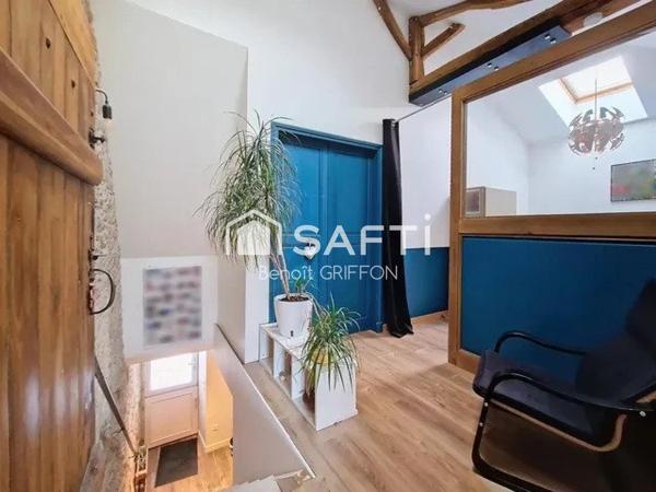 MAISON ATYPIQUE RÉNOVÉE – CHARME ET CONFORT AU RENDEZ-VOUS