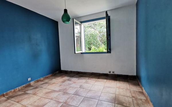 Maison à vendre    5 pièces • 147 m2 Varennes-Jarcy