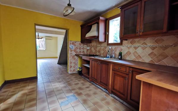 Maison à vendre    5 pièces • 147 m2 Varennes-Jarcy