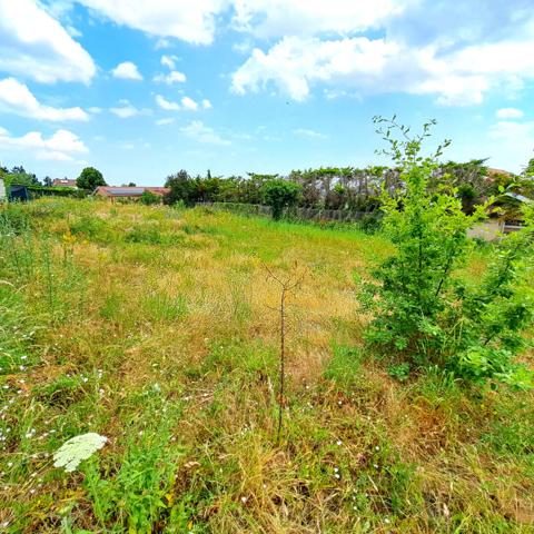 Terrain viabilisé Soucieu En Jarrest 755 m2