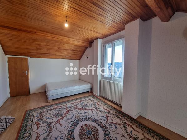 Maison 7 pièces - 124 m²