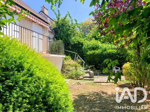 Maison à vendre 6 pièces 120,96 m² Vaux-le-Pénil