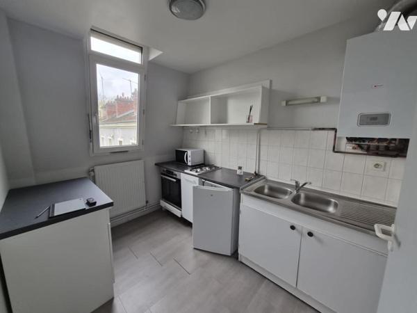 APPARTEMENT T2 AVEC PARKING & CAVE 