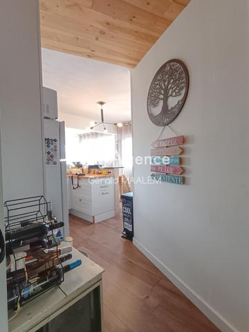 Appartement à GRIMAUD, 83310 - 2 pièces 48m²