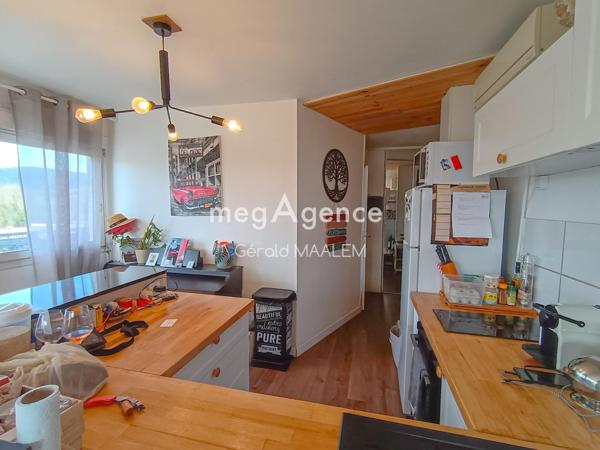 Appartement à GRIMAUD, 83310 - 2 pièces 48m²