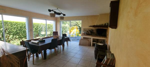 Maison - 6 pièces - 200 m²